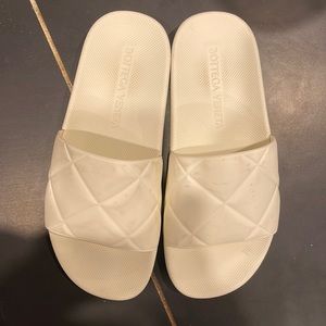 Bottega veneta rubber slides
